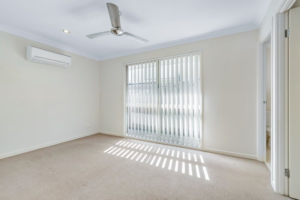 16 Sunstone Street, Cranbourne East VIC 3977, Cranbourne East - Thumbnail 5