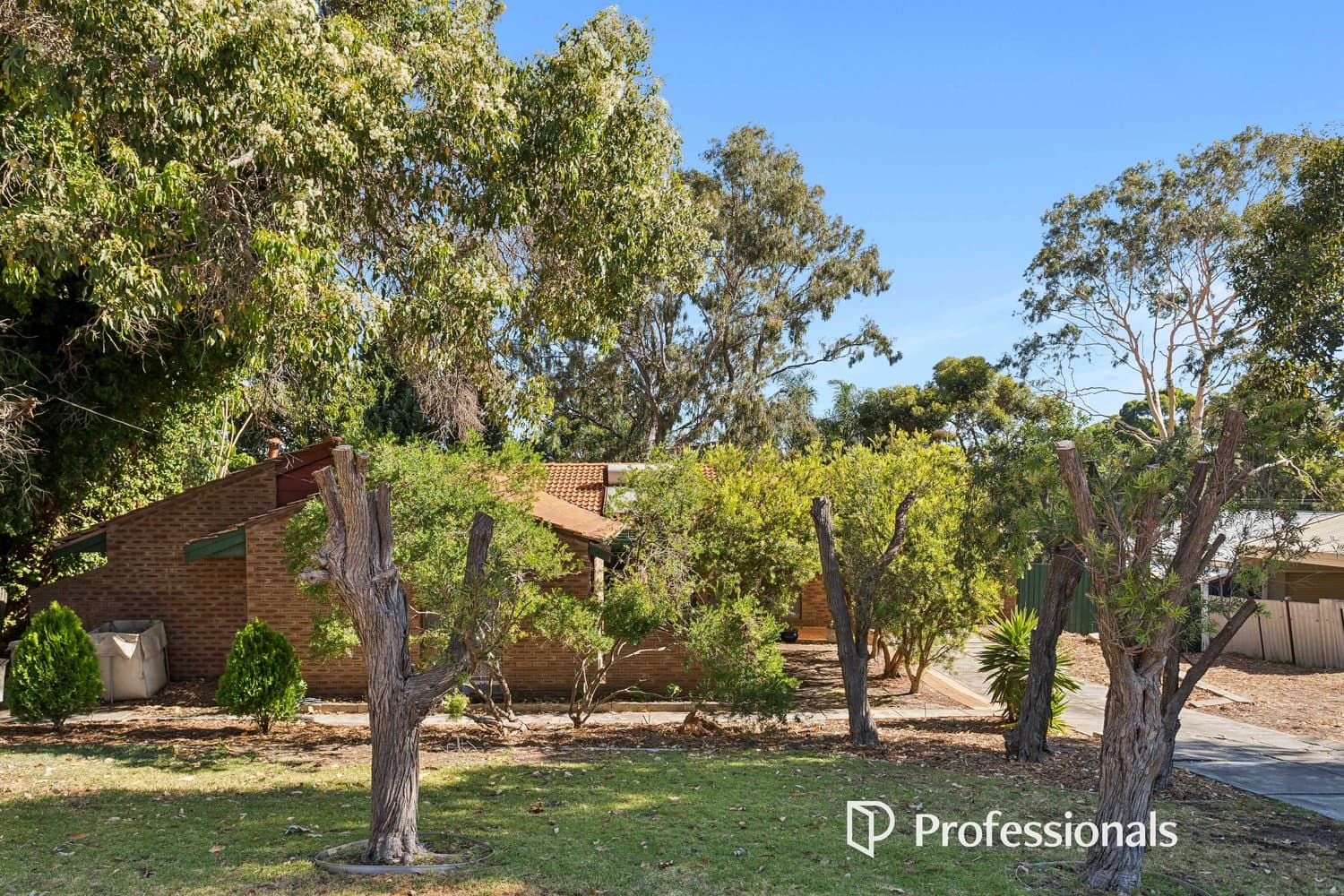 5 Maru Way, Lesmurdie WA 6076, Lesmurdie - Image 1