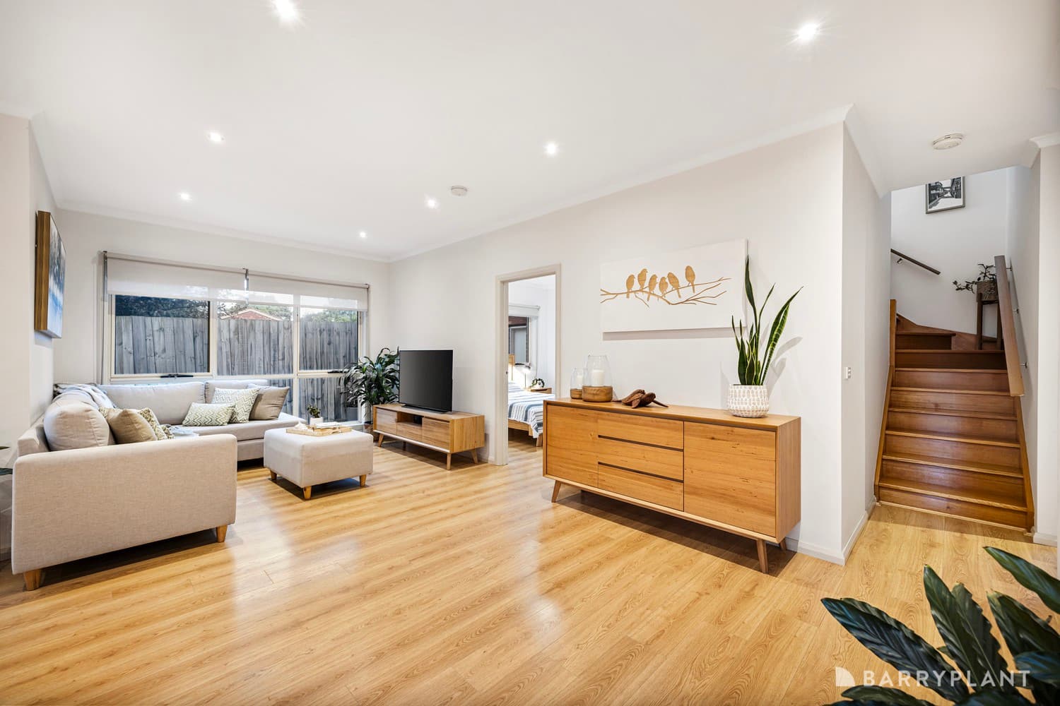 8 Jones Court, Bundoora, VIC 3083, Bundoora - Thumbnail 2
