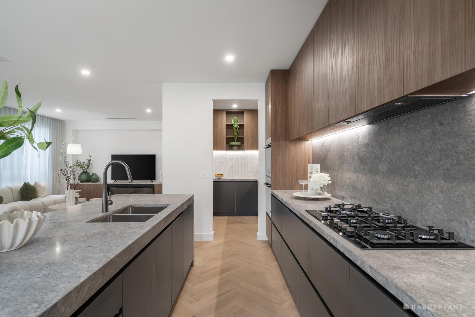 18 King Street, Doncaster East, VIC 3109, Doncaster East - Thumbnail 4
