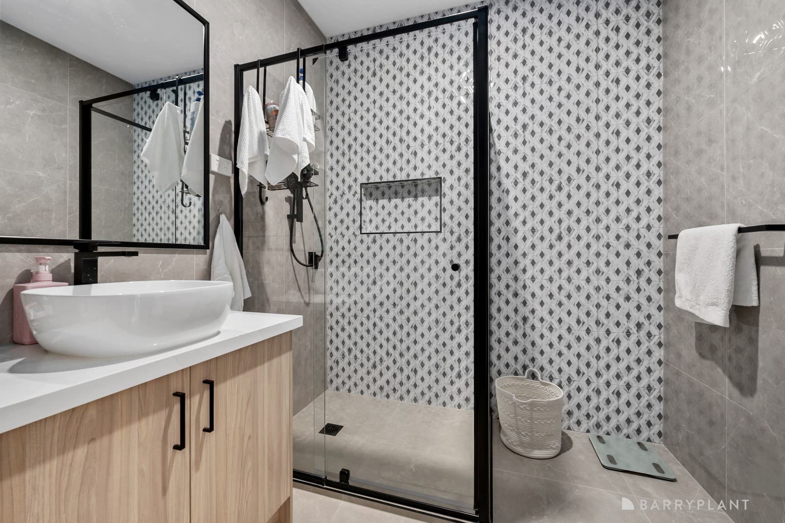 15 Delhi Grove, Rockbank, VIC 3335, Rockbank - Thumbnail 3