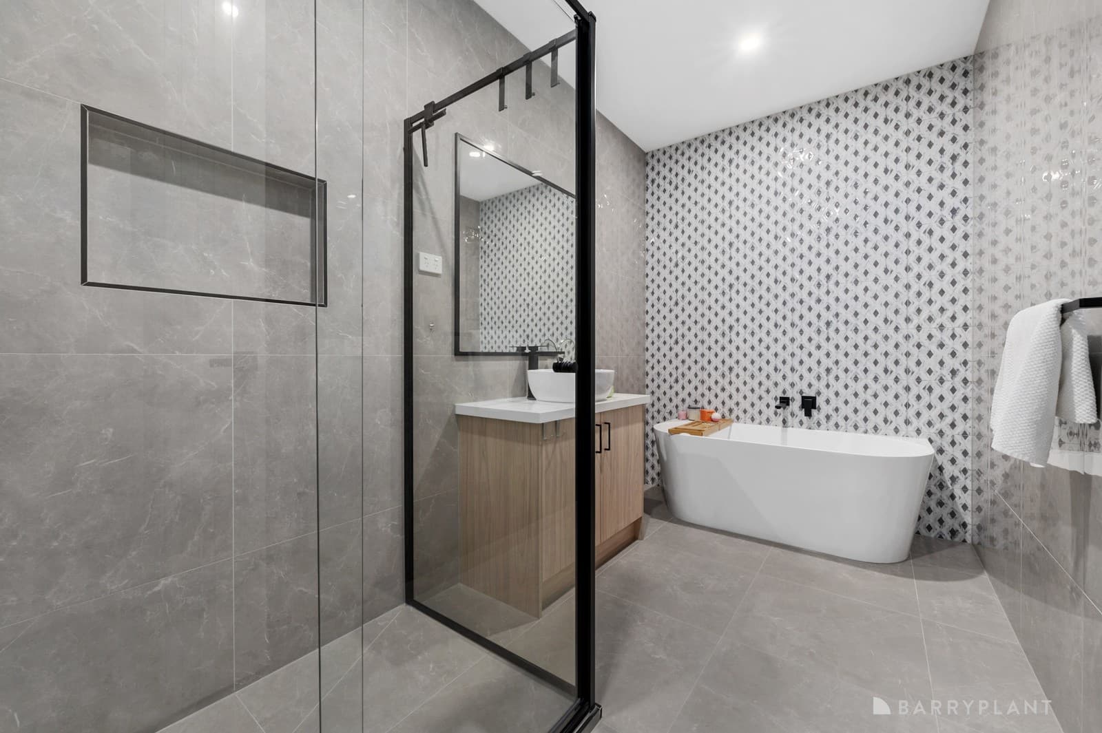 15 Delhi Grove, Rockbank, VIC 3335, Rockbank - Thumbnail 6