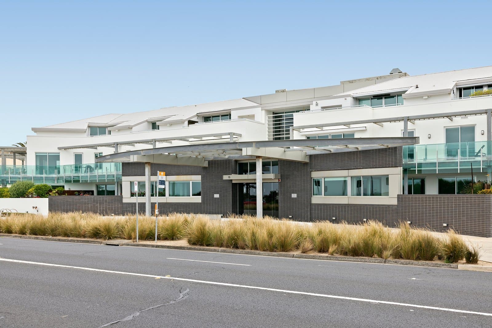 30/15 Beach Road, Hampton, Hampton - Thumbnail 2