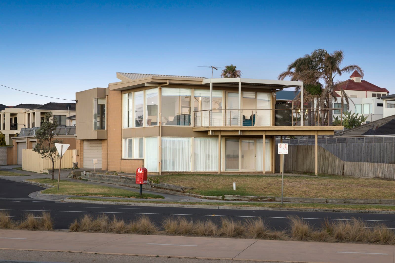 171 Beach Road, Parkdale, Parkdale - Thumbnail 2
