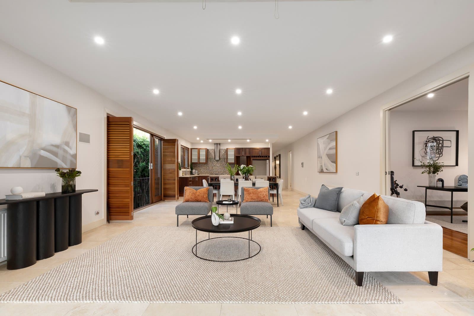 13 Seach Street, Caulfield South, Caulfield South - Thumbnail 2