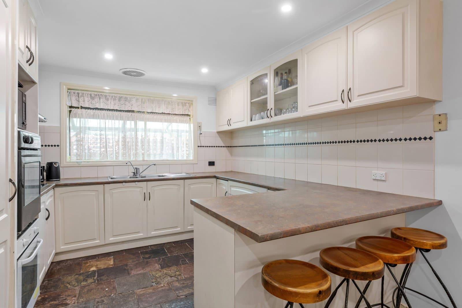 12 Cheviot Road, Keysborough, Keysborough - Thumbnail 6