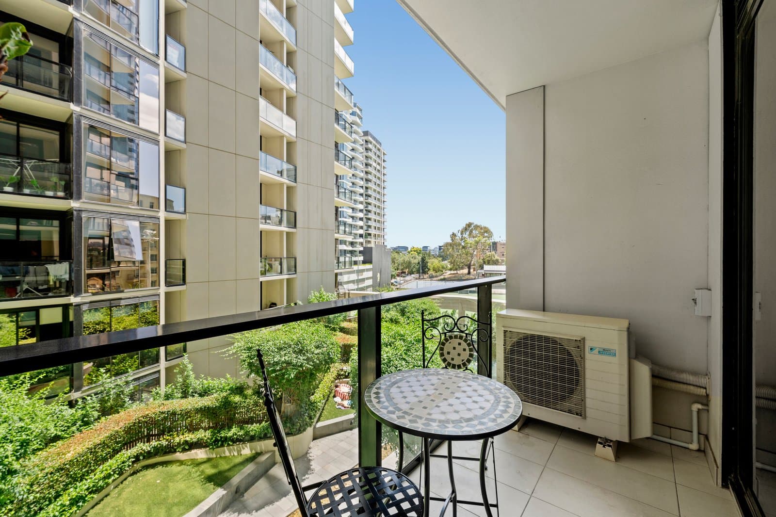 312/8 Daly Street, South Yarra, South Yarra - Thumbnail 3