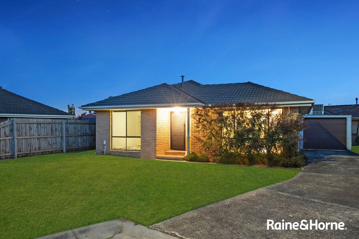 1/12 Bundjil Court, Cranbourne, VIC 3977, Cranbourne - Thumbnail 2