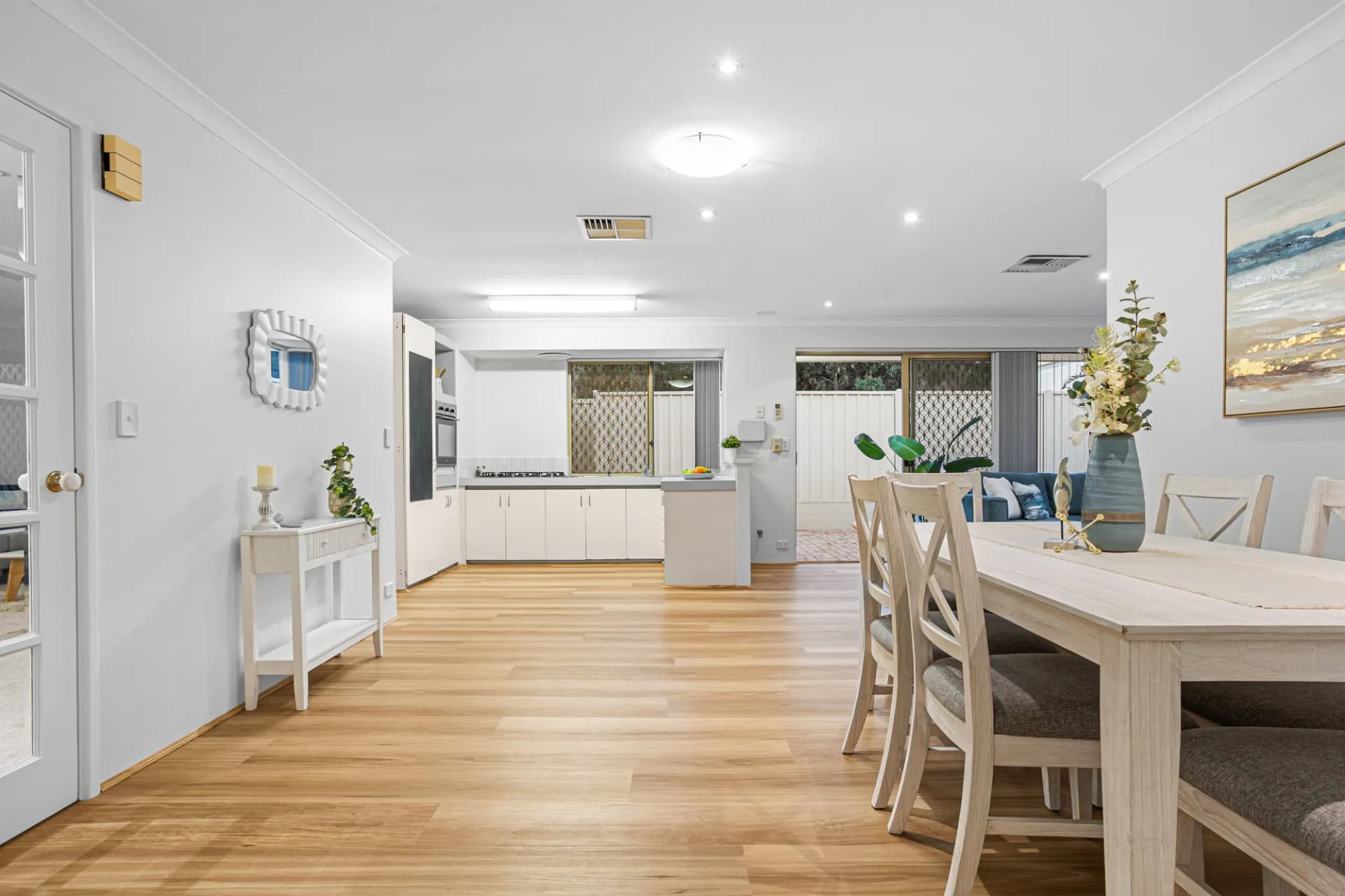 1 Gumina Place, Lake Coogee - Thumbnail 8
