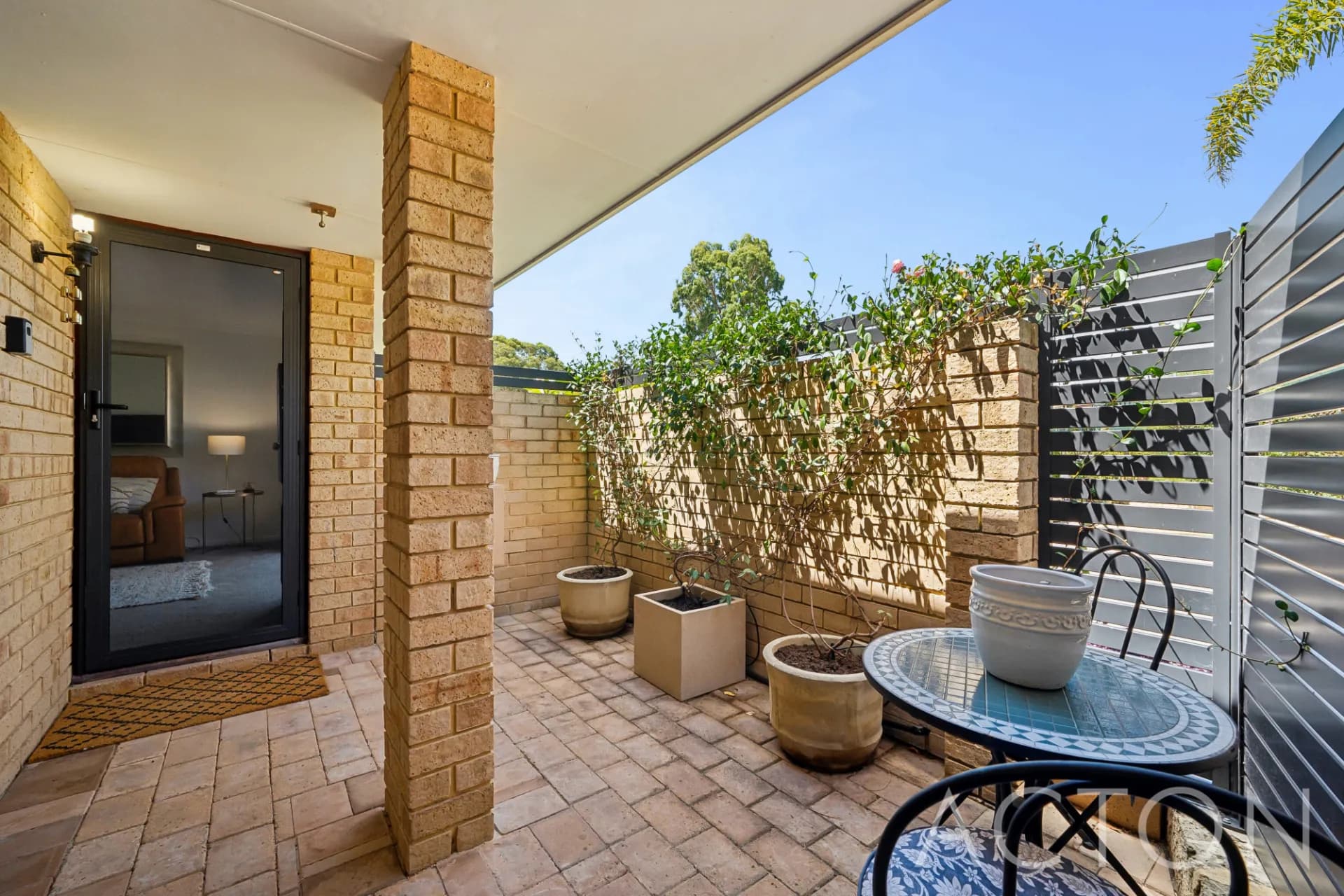 1/14 Philmore Cres, Kardinya, WA, Kardinya - Thumbnail 2