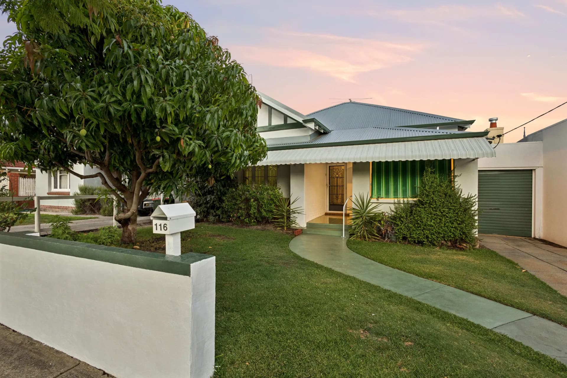 116 Dunedin Street, Mount Hawthorn, WA, Mount Hawthorn - Image 1