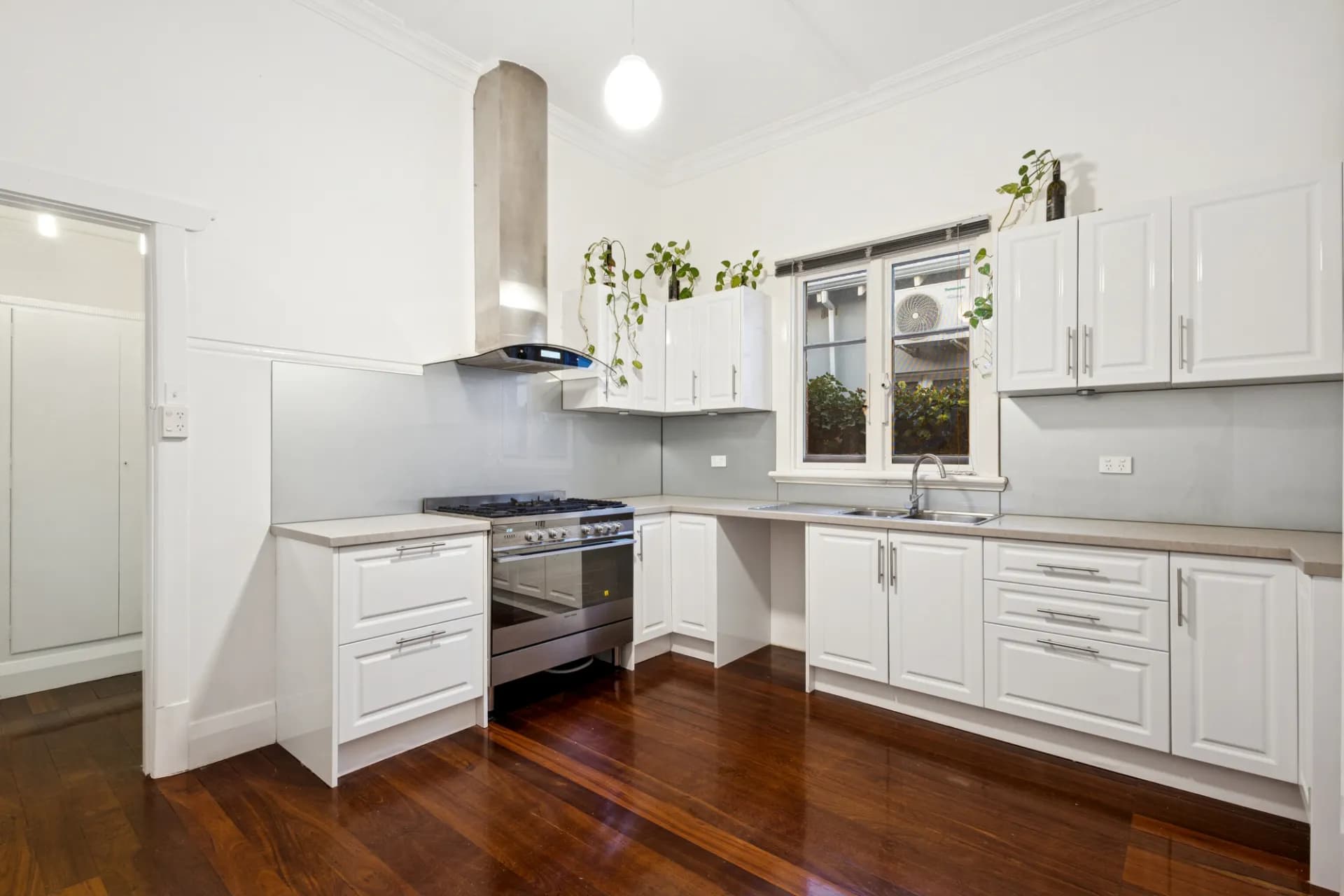 116 Dunedin Street, Mount Hawthorn, WA, Mount Hawthorn - Thumbnail 5
