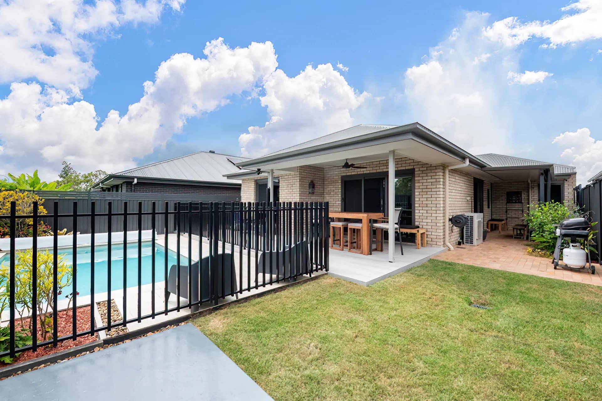 17 Golden Road, Morayfield, QLD, Morayfield - Image 1