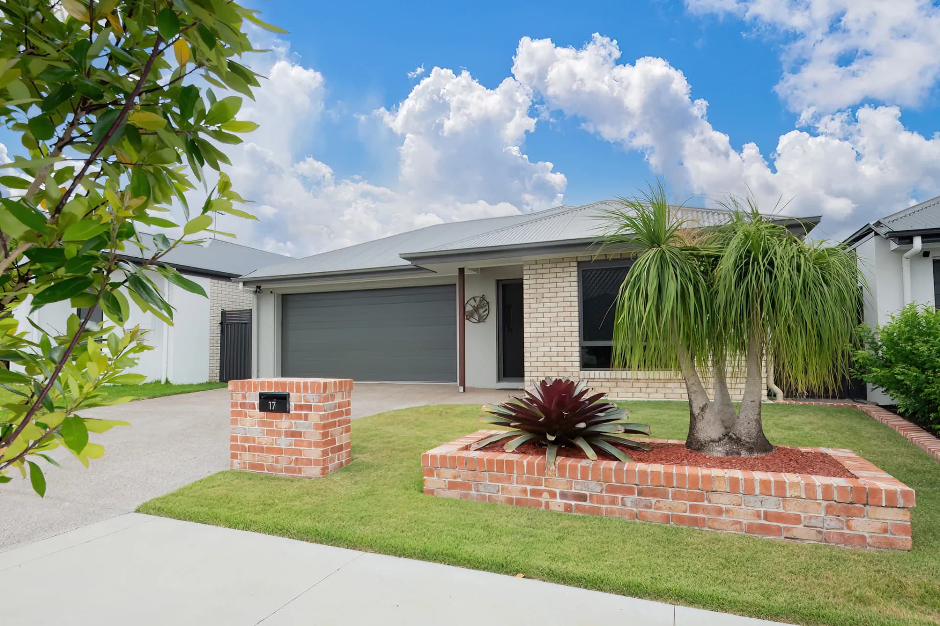 17 Golden Road, Morayfield, QLD, Morayfield - Thumbnail 2