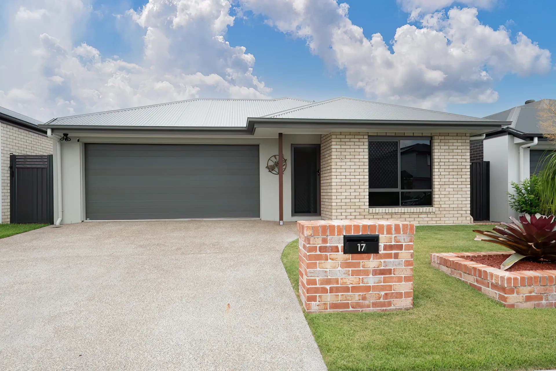 17 Golden Road, Morayfield, QLD, Morayfield - Thumbnail 3