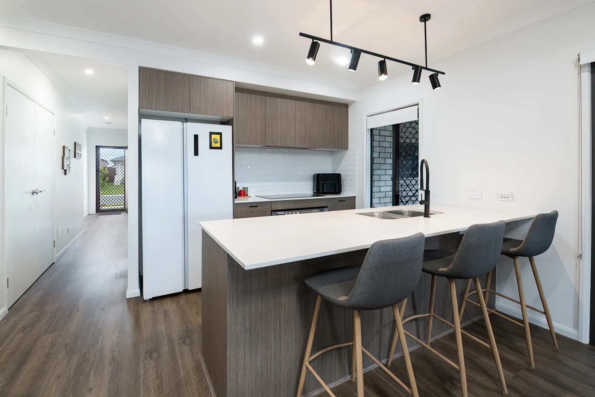 17 Golden Road, Morayfield, QLD, Morayfield - Thumbnail 5