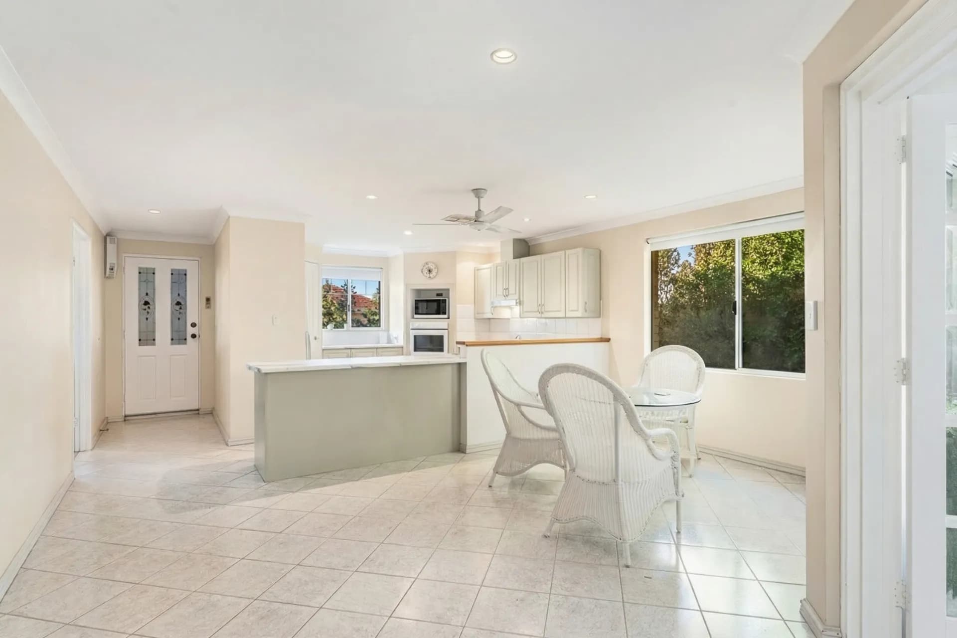 23 Spindrift Boulevard, Rockingham - Thumbnail 4