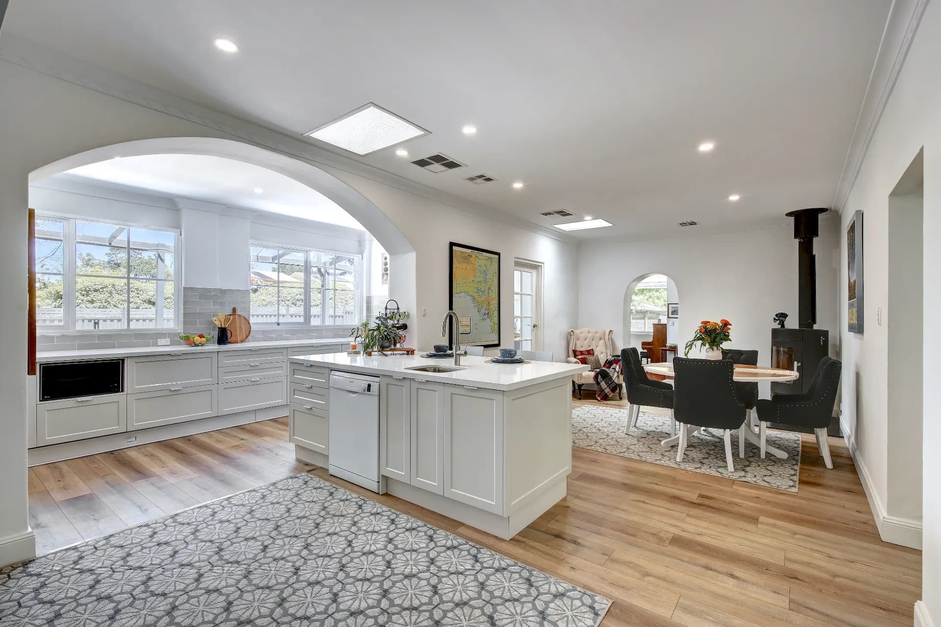 18 Gould Road, Stirling - Thumbnail 4