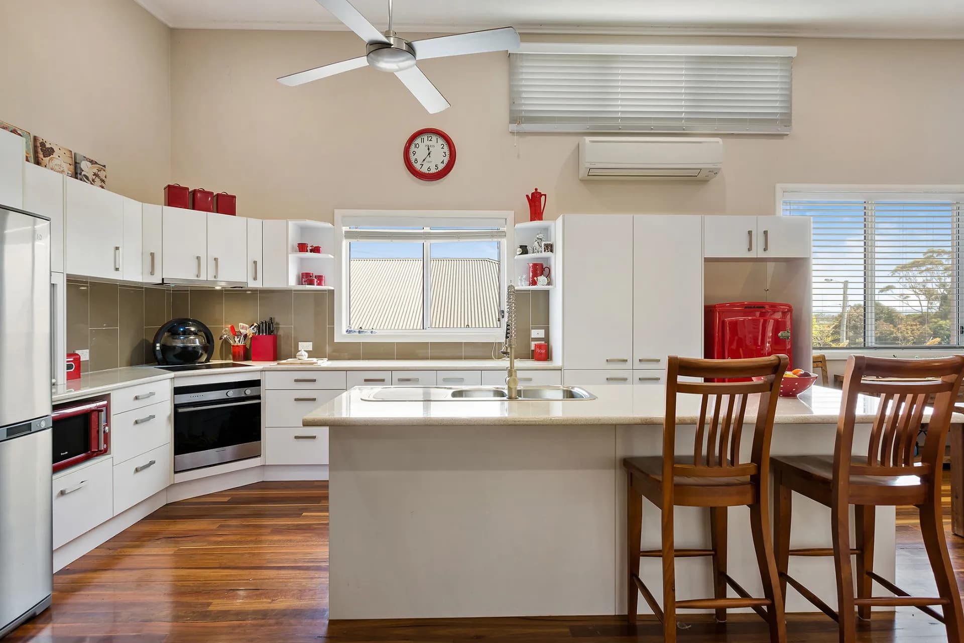 126 Northcote Avenue, Swansea, NSW, Caves Beach - Thumbnail 8