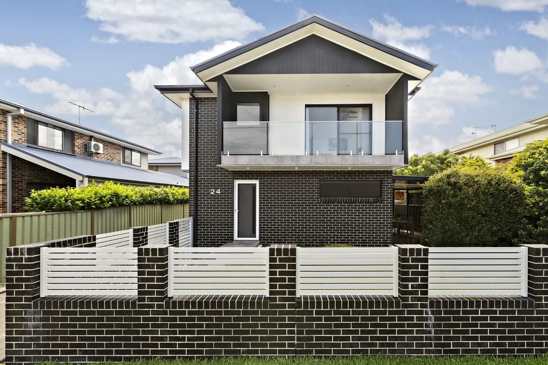 1/24 Bourke Street, Adamstown - Image 1