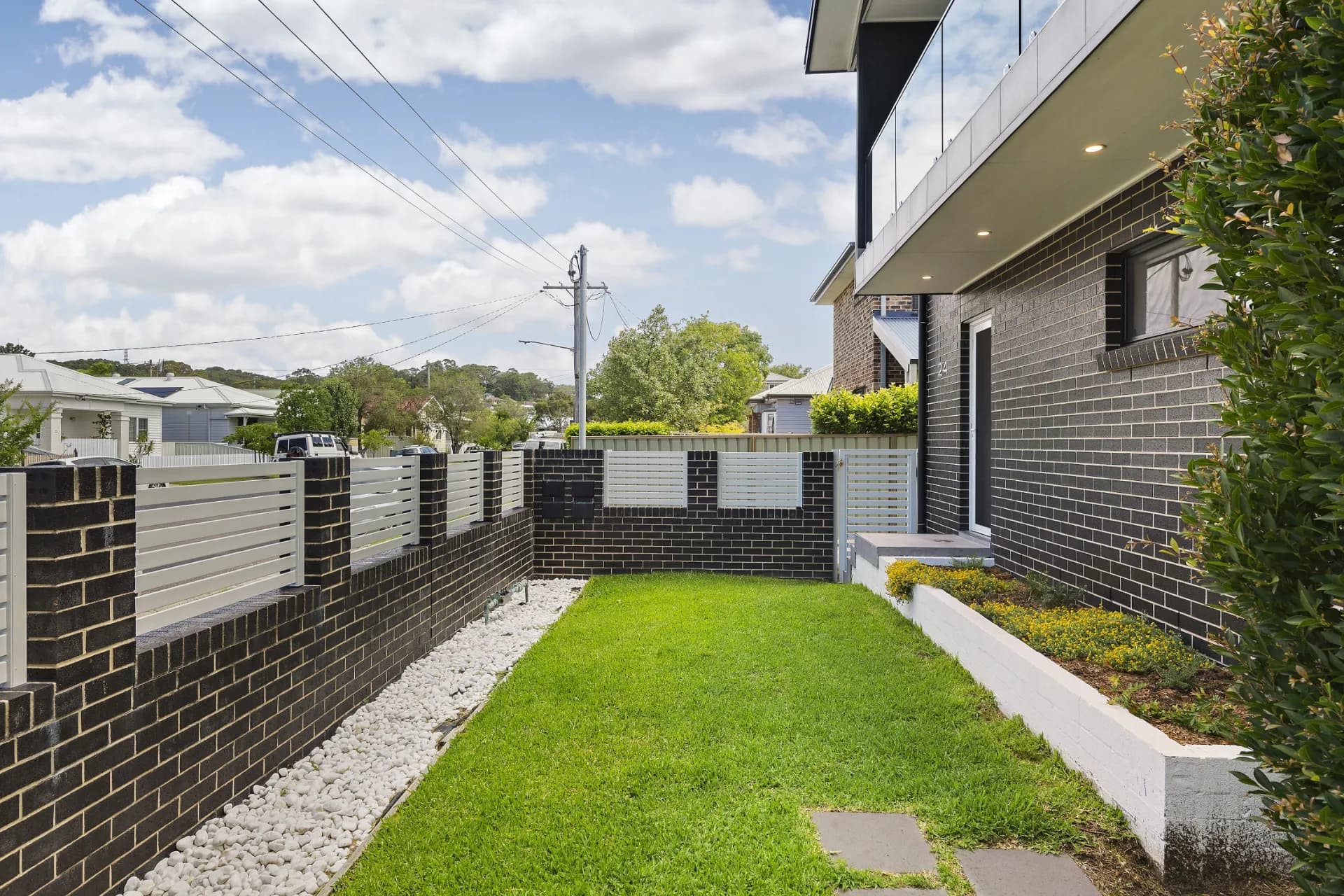 1/24 Bourke Street, Adamstown - Thumbnail 2