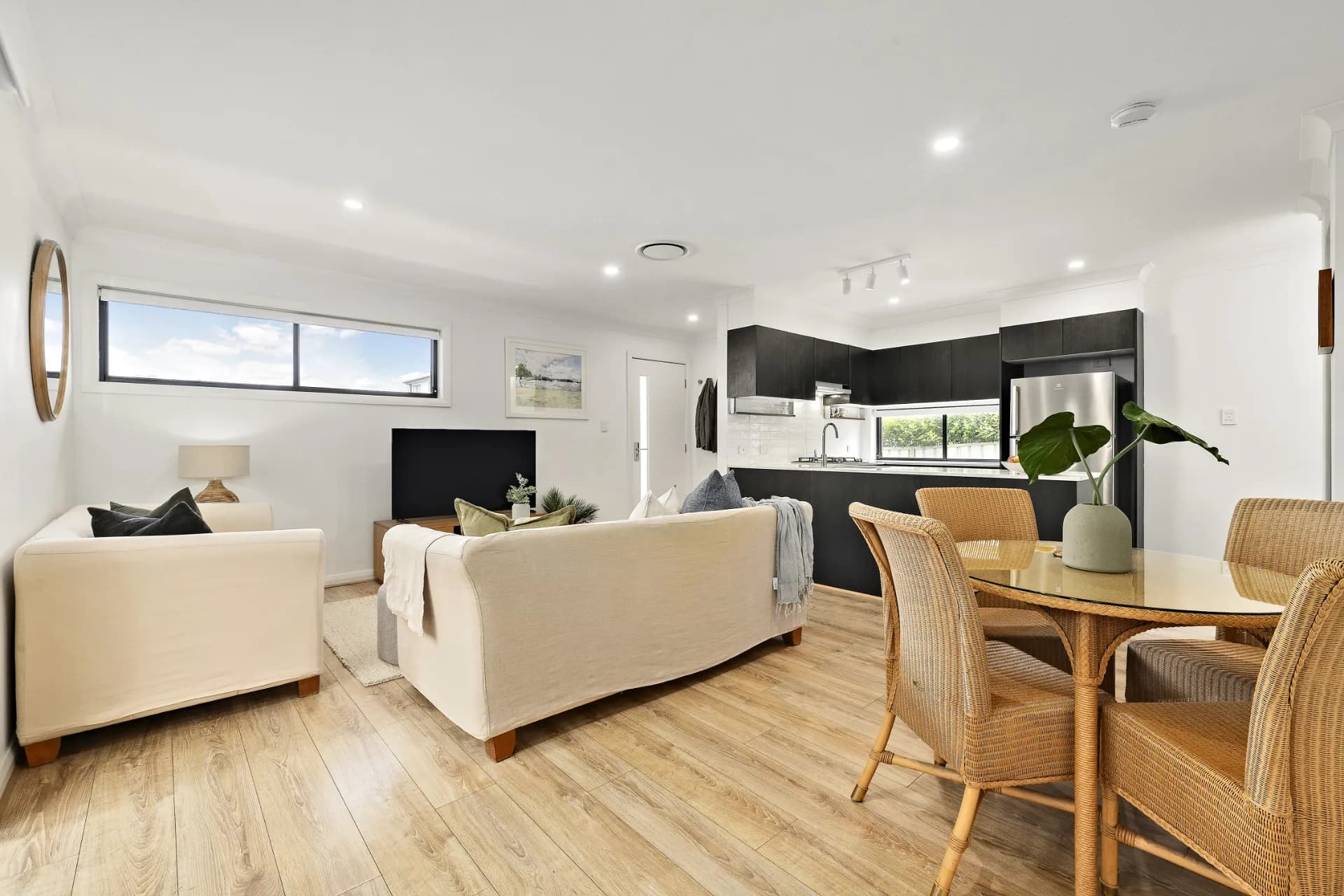 1/24 Bourke Street, Adamstown - Thumbnail 4