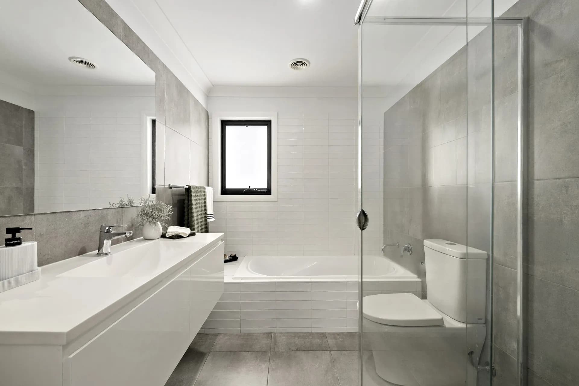 1/24 Bourke Street, Adamstown - Thumbnail 7