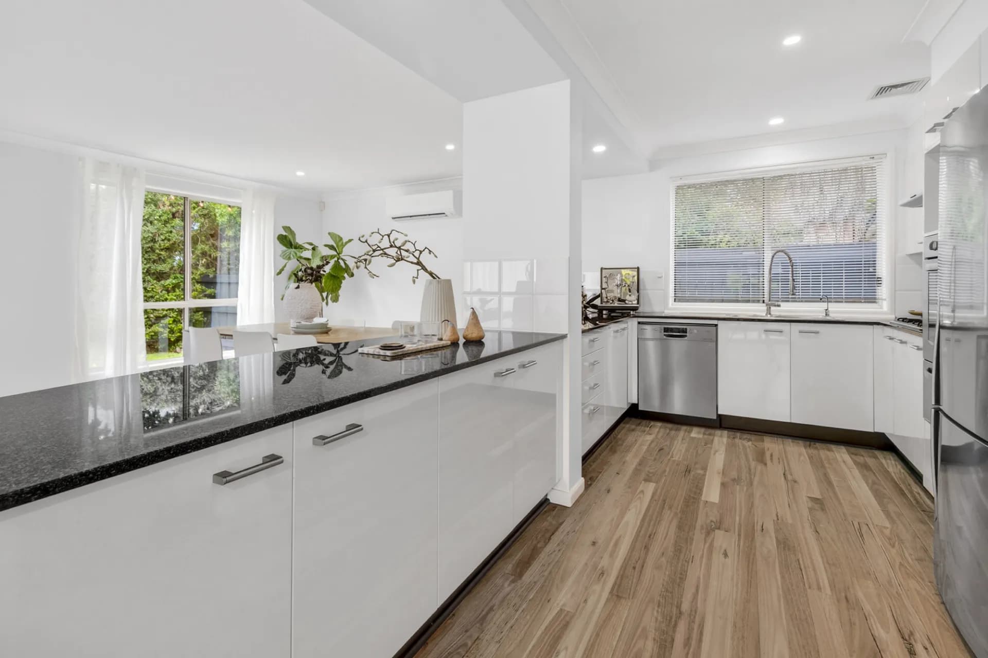 49 Campbell Avenue, Cromer, NSW, Cromer - Thumbnail 4