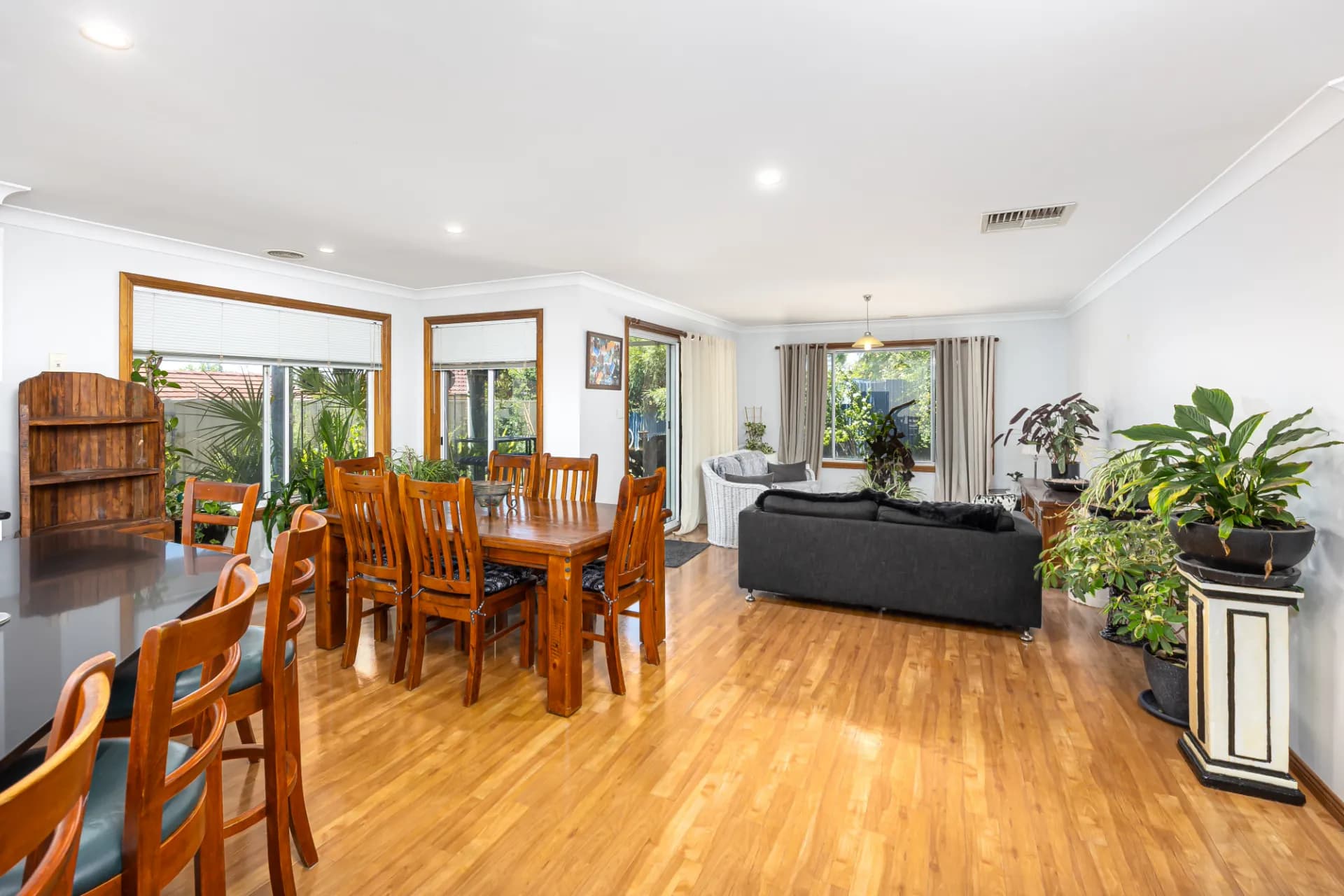 42 Simkin  Crescent, Kooringal - Thumbnail 6