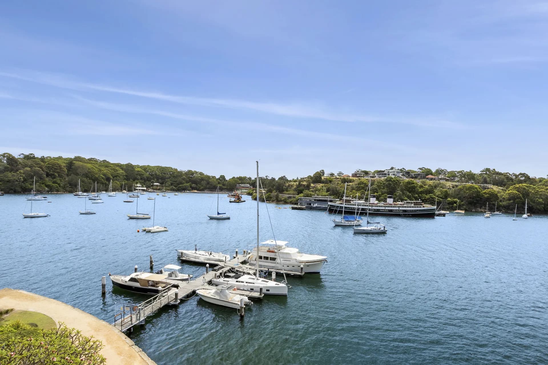 4/17 Munro  Street, McMahons Point - Thumbnail 3