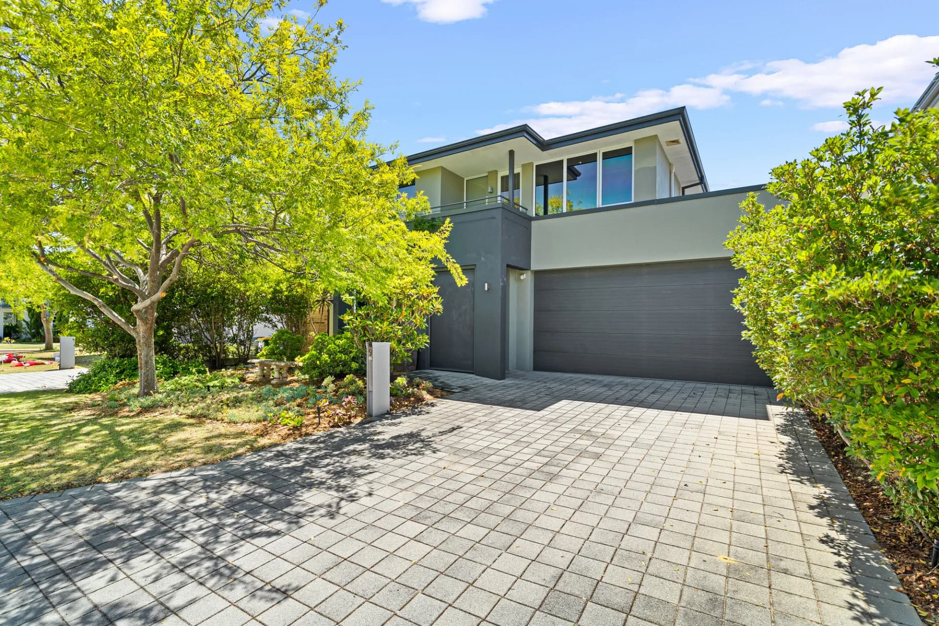 9 Middleton Loop, Meadow Springs - Thumbnail 2