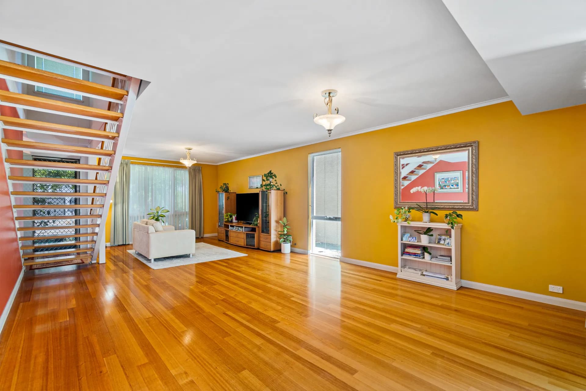 9 Middleton Loop, Meadow Springs - Thumbnail 4