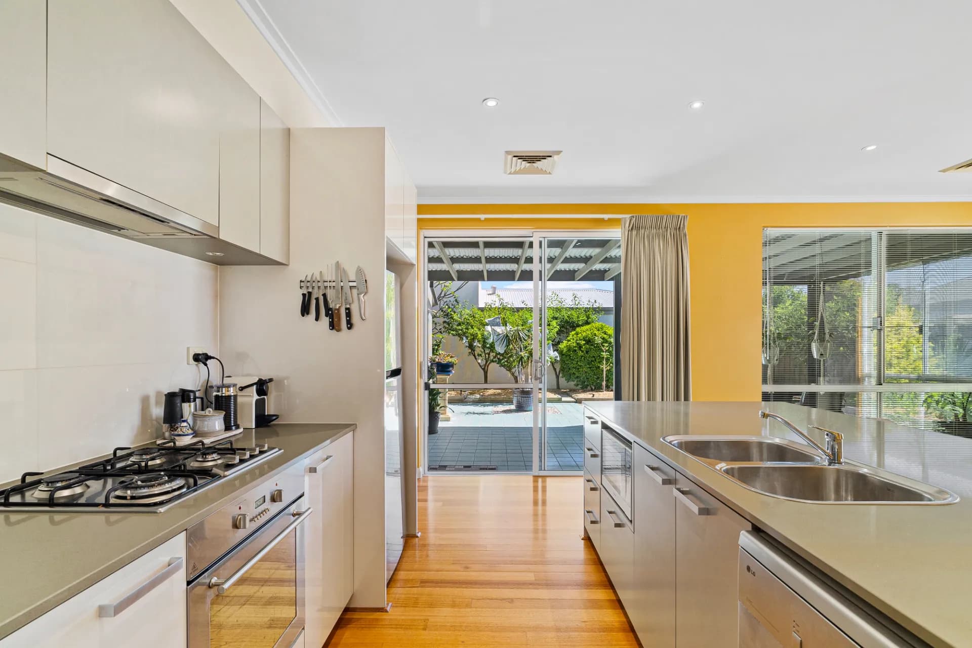 9 Middleton Loop, Meadow Springs - Thumbnail 8