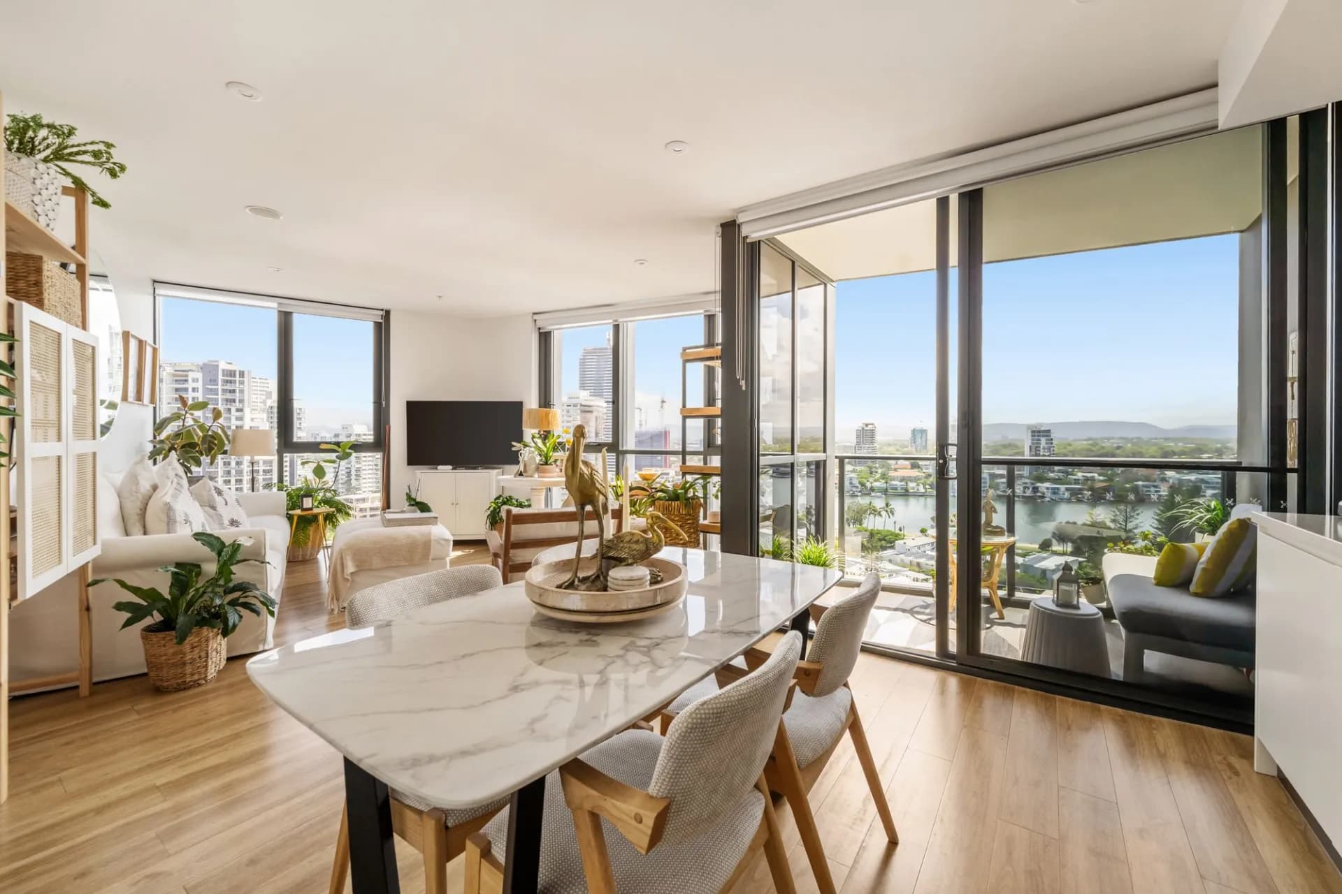 1402/9  Norfolk  Avenue, Surfers Paradise - Thumbnail 6