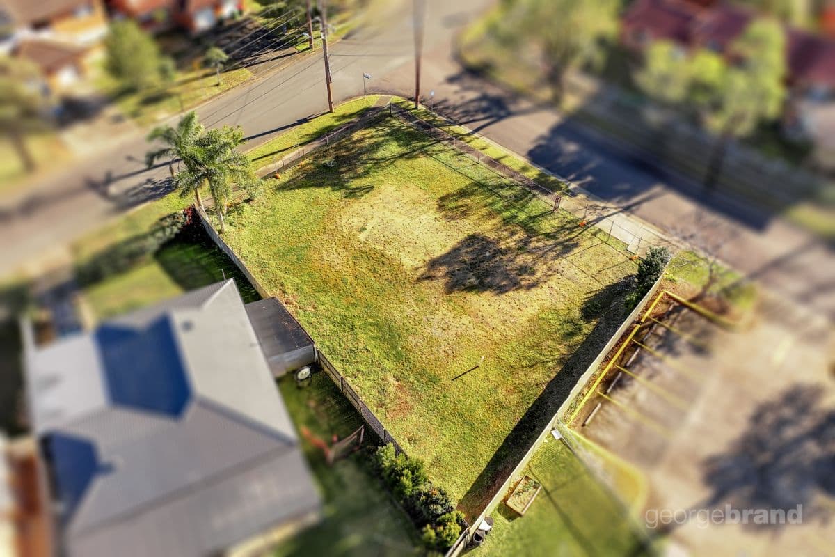2 Cynthia Street, Bateau Bay NSW, Bateau Bay - Thumbnail 2