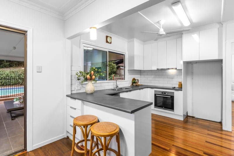47 Noreen Street, Chapel Hill - Thumbnail 4