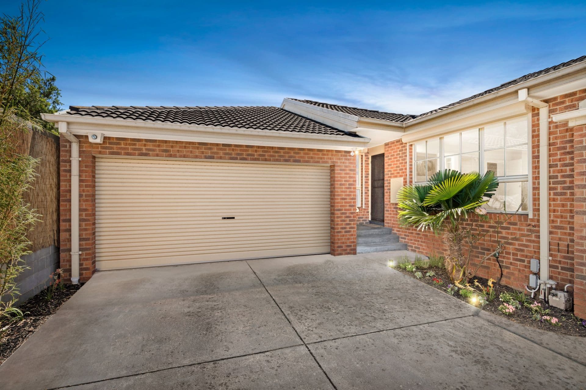 2/5 Mountain Crescent, Mulgrave VIC, Mulgrave - Thumbnail 2
