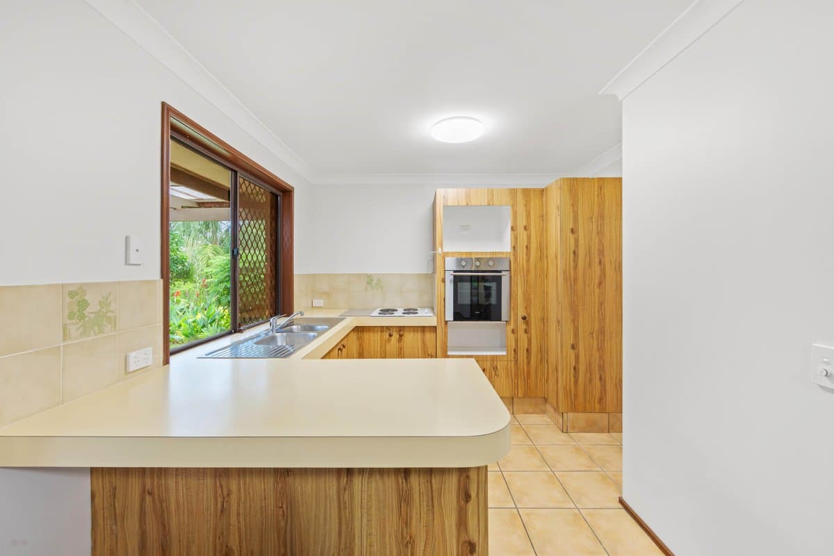 19 Sunningdale Circuit, ROBINA QLD 4226, Robina - Thumbnail 4