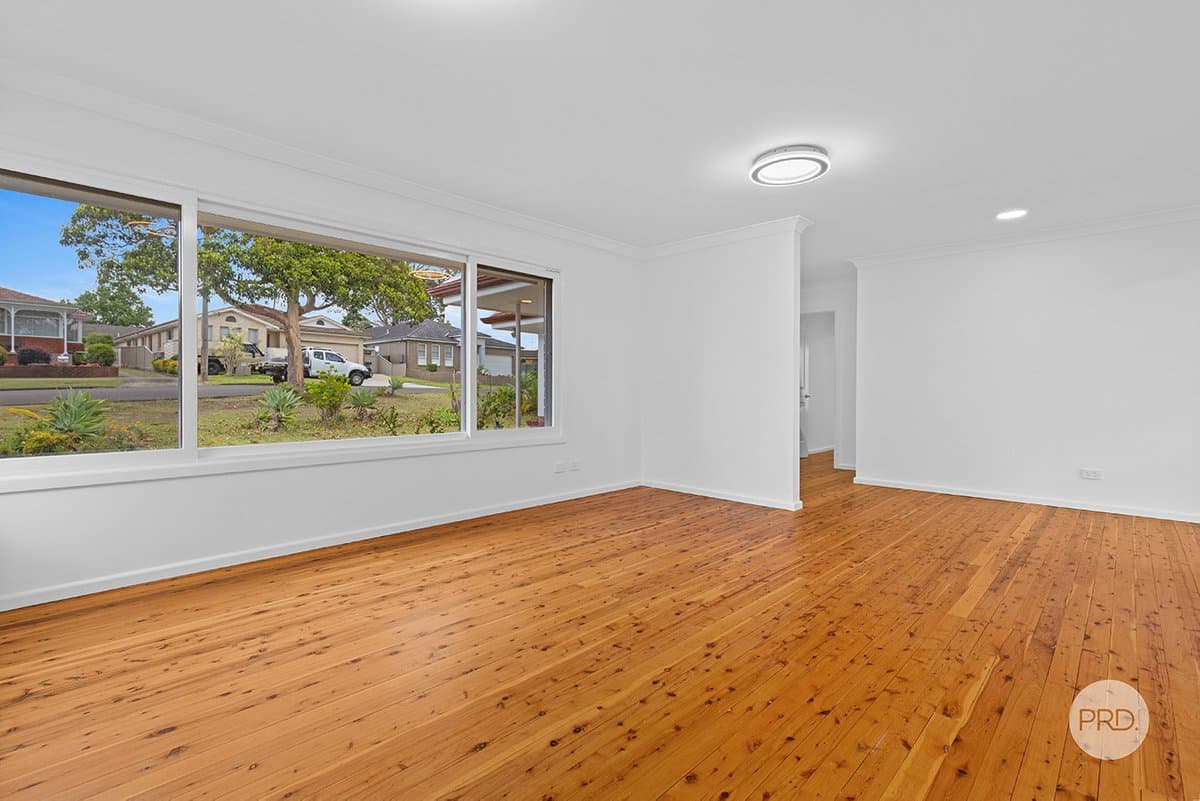 111 Lorraine Street, PEAKHURST HEIGHTS NSW 2210, Peakhurst Heights - Thumbnail 5