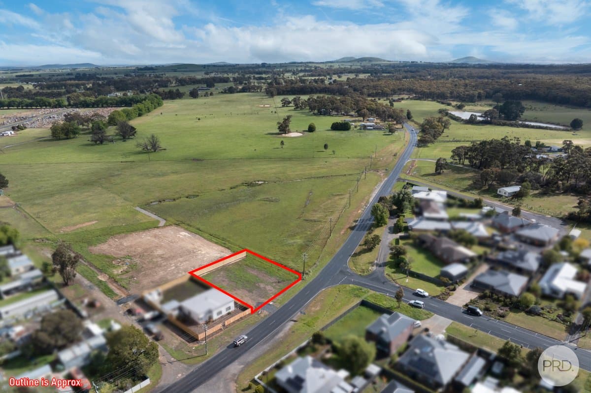 4 Broomfield Road, CRESWICK VIC 3363, Creswick - Image 1