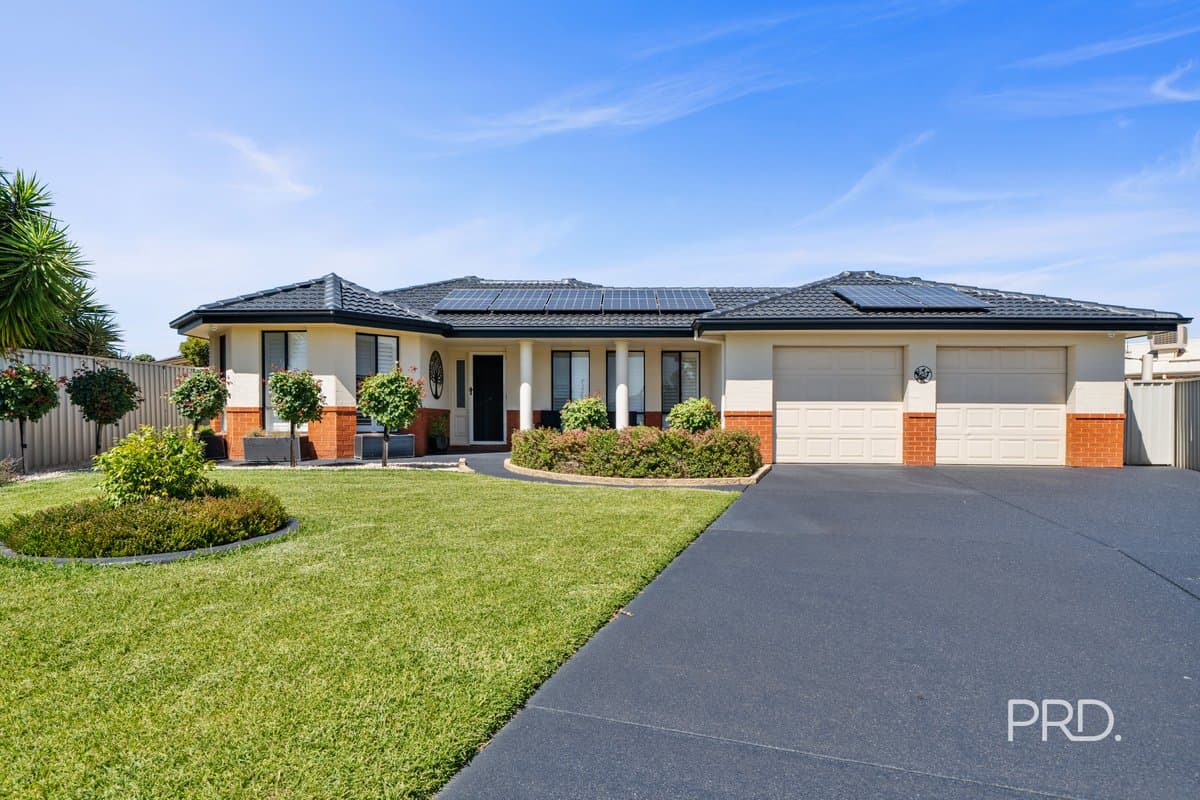 16 Walla Place, GLENFIELD PARK NSW 2650, Glenfield Park - Thumbnail 2