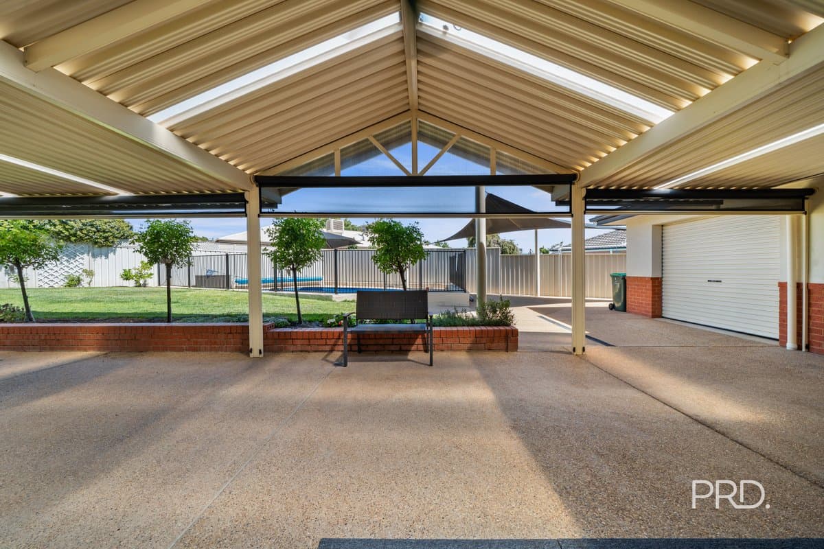 16 Walla Place, GLENFIELD PARK NSW 2650, Glenfield Park - Thumbnail 8
