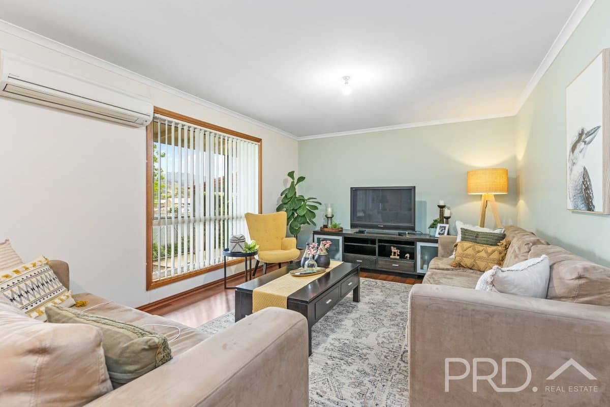 26 Tumut Street, TUMUT NSW 2720, Tumut - Image 1