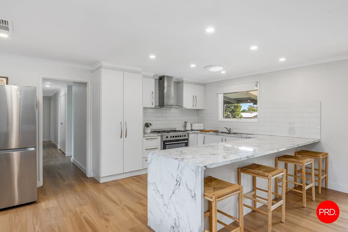 16 Rennie Street, HUNTLY VIC 3551, Huntly - Thumbnail 3