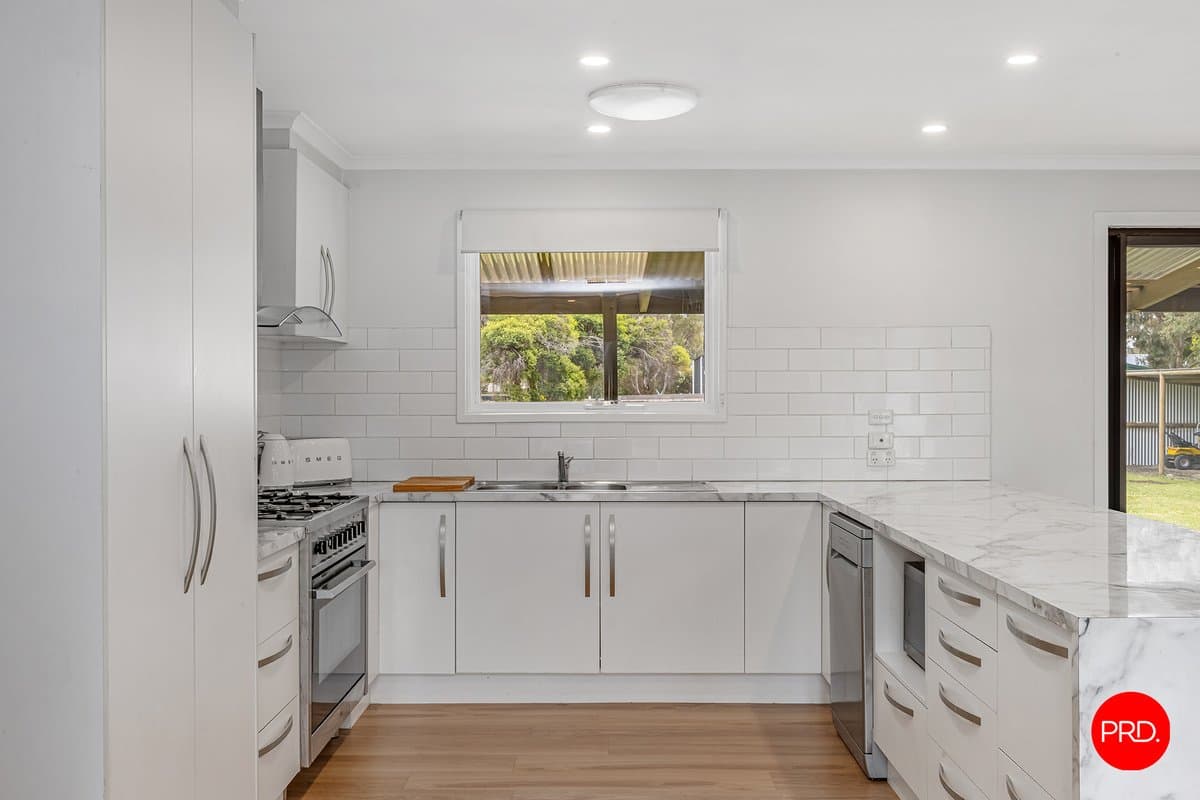 16 Rennie Street, HUNTLY VIC 3551, Huntly - Thumbnail 4