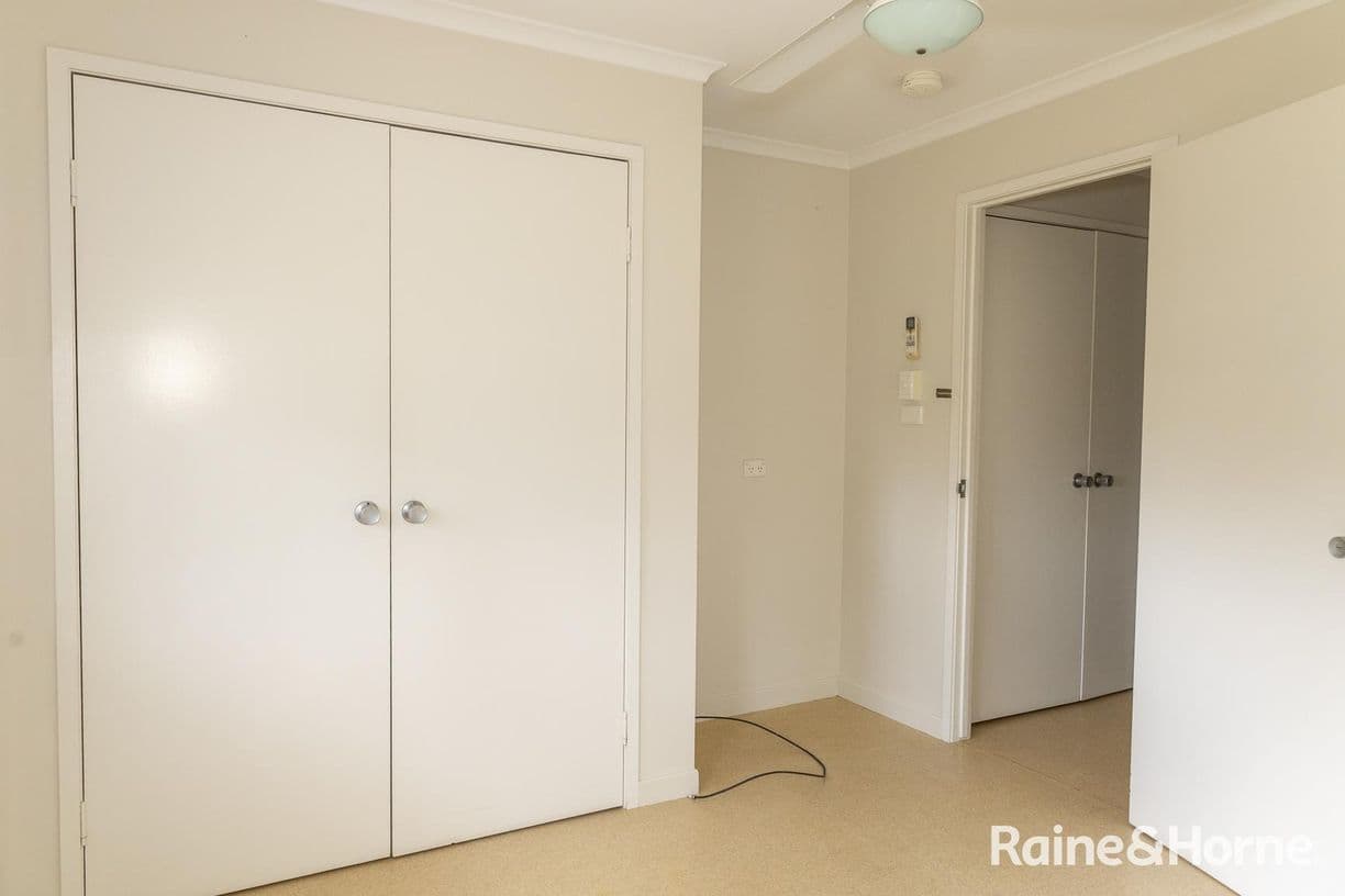 38 Centenary Drive South, Middlemount, QLD 4746, Middlemount - Thumbnail 8