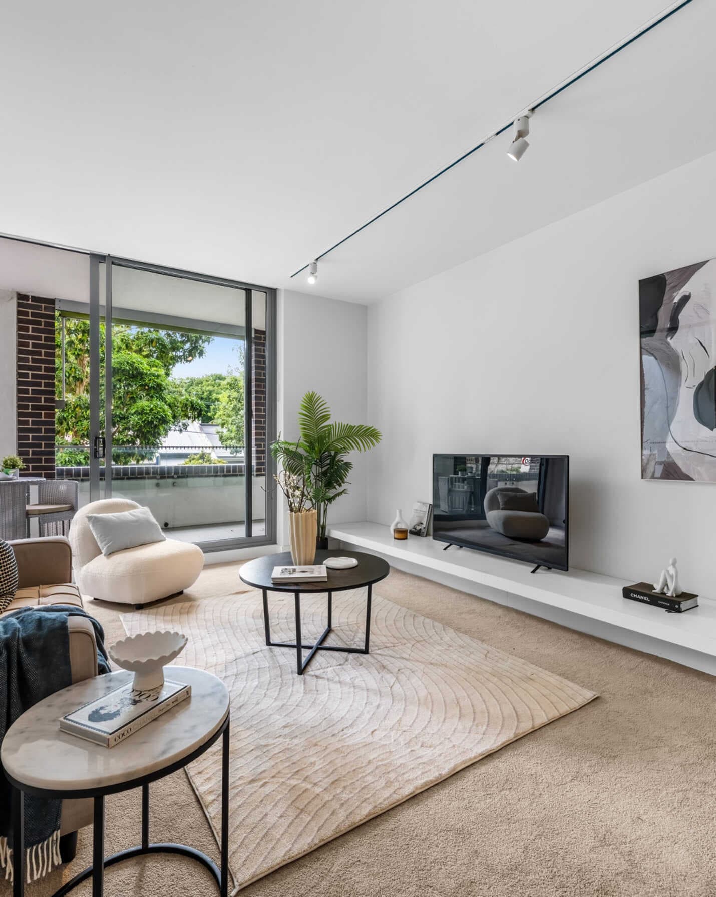 A103/810 Elizabeth Street Waterloo, Waterloo - Thumbnail 4
