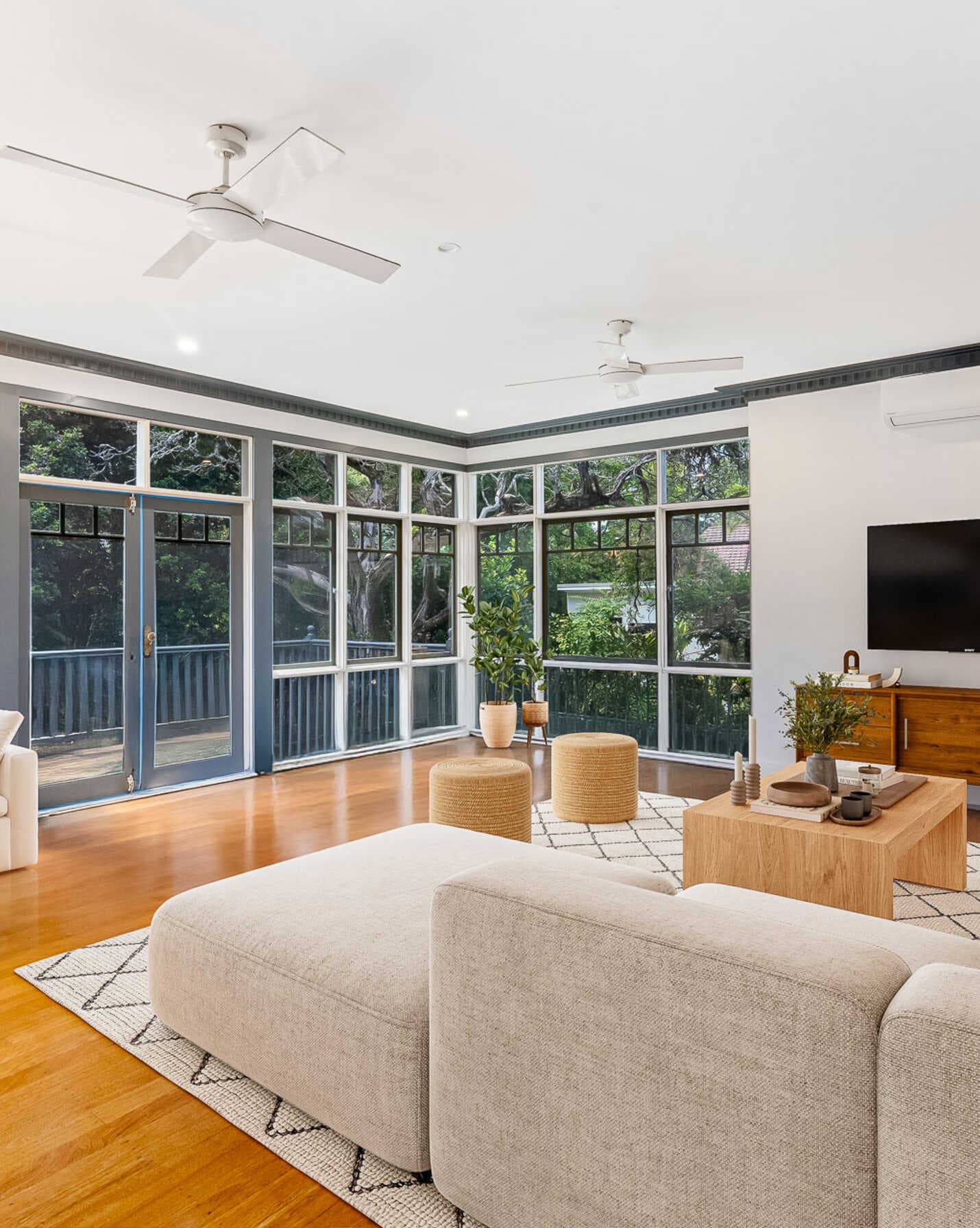 155 ARCHER STREET Roseville, Roseville - Thumbnail 2