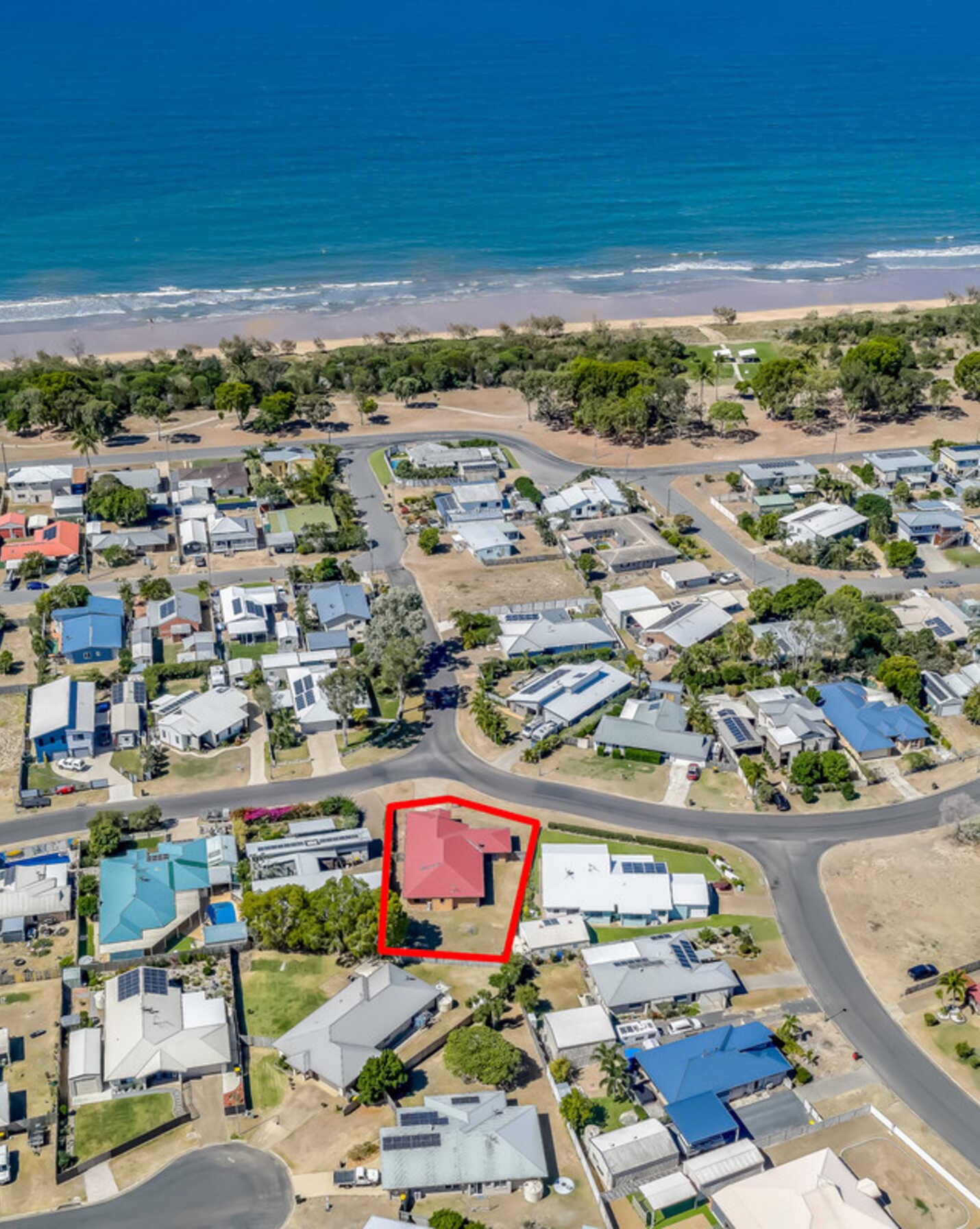 33 Acacia Street Moore Park Beach, Beach - Image 1