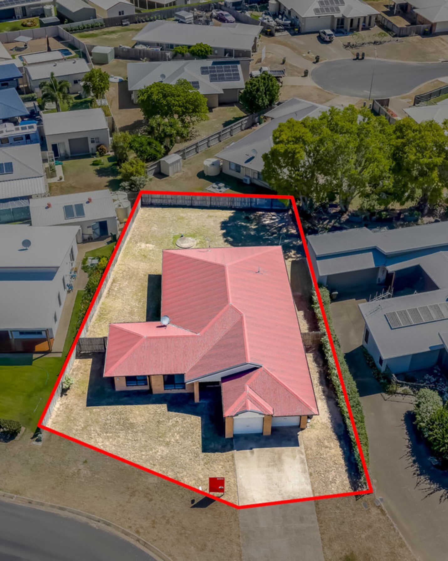 33 Acacia Street Moore Park Beach, Beach - Thumbnail 2